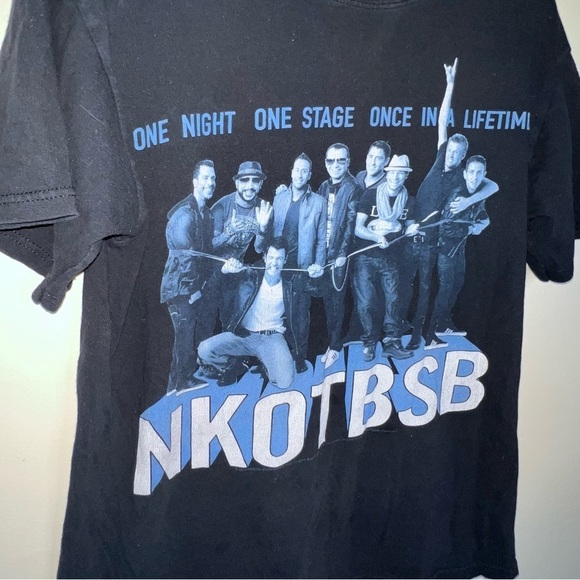 Anvil New Kids on the Block Pre Shrunk 100% Cotton 2011 Concert T-shirt Size Med - Picture 2 of 6